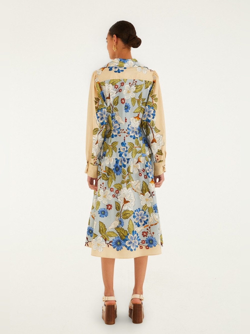 Farm Rio: GARDEN SCARF BLUE LONG SLEEVE MIDI DRESS - Picture 3 of 10